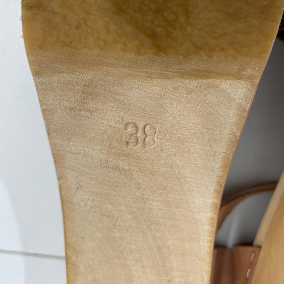 Bryr clogs two‎ tone gold and taupe size 8 - Picture 10 of 10